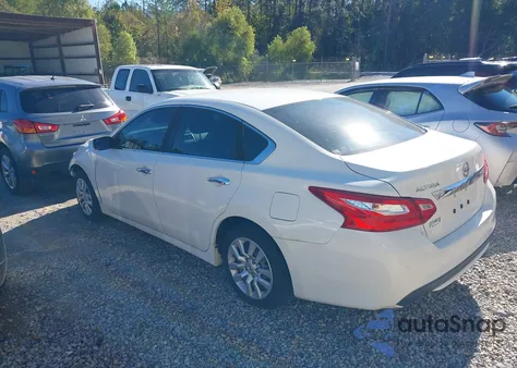 2016 Nissan Altima 2.5 z USA, uszkodzony, nr VIN 1N4AL3AP4GN358603